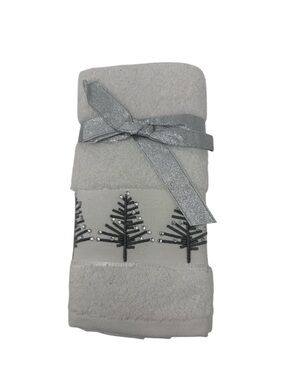 Set of 2 Festive White & Silver Jeweled Holiday Tip Towels